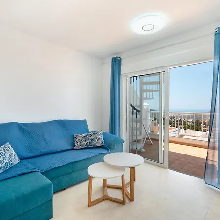 Blue With Amazing View Apartman
