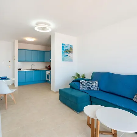 Blue With Amazing View Apartman *
